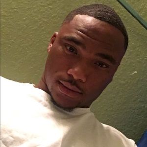 Meet your Posher, Deshawn